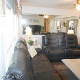 5731 Captain John Smith LOOP, NORTH FORT MYERS FL 33917-33