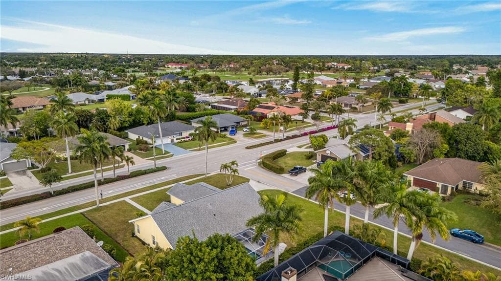 390 Saint Andrews BLVD-35