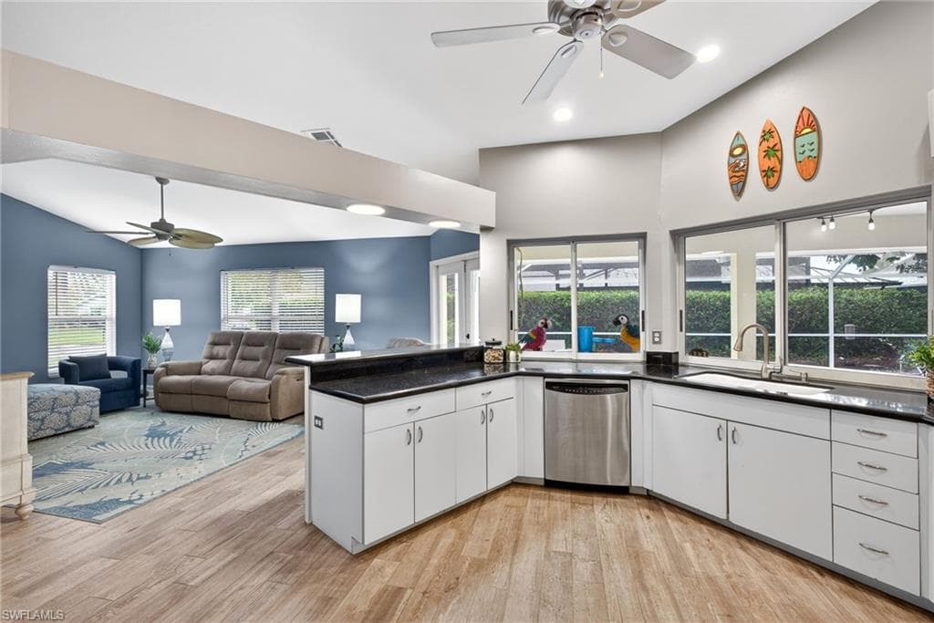 390 Saint Andrews BLVD-9