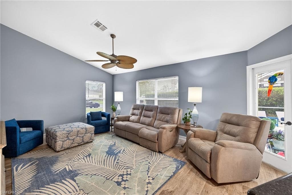 390 Saint Andrews BLVD-13