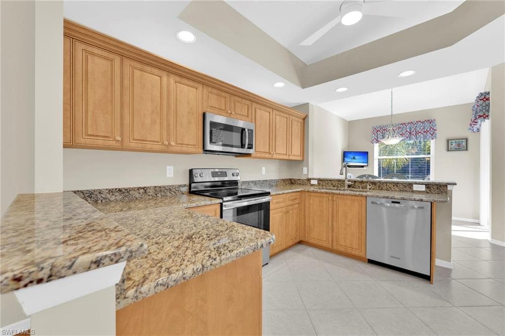 14080 Eagle Ridge Lakes DR # 201, FORT MYERS FL 33912-8