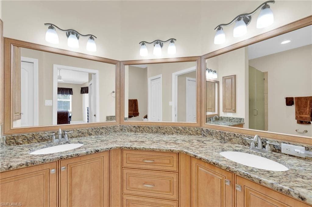 14080 Eagle Ridge Lakes DR # 201, FORT MYERS FL 33912-18