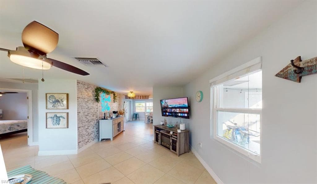 560 E Valley DR, BONITA SPRINGS FL 34134-14