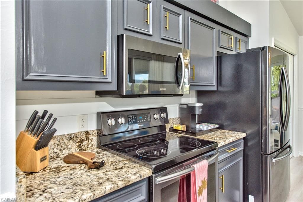 21340 Lancaster RUN # 1327, ESTERO FL 33928-5