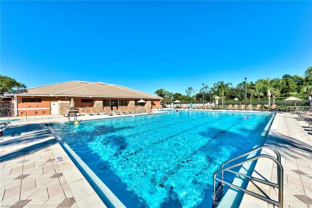 21340 Lancaster RUN # 1327, ESTERO FL 33928-21