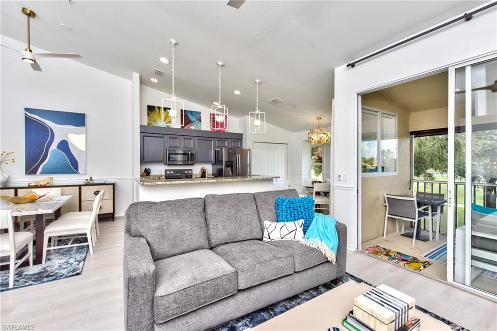 21340 Lancaster RUN # 1327, ESTERO FL 33928-2