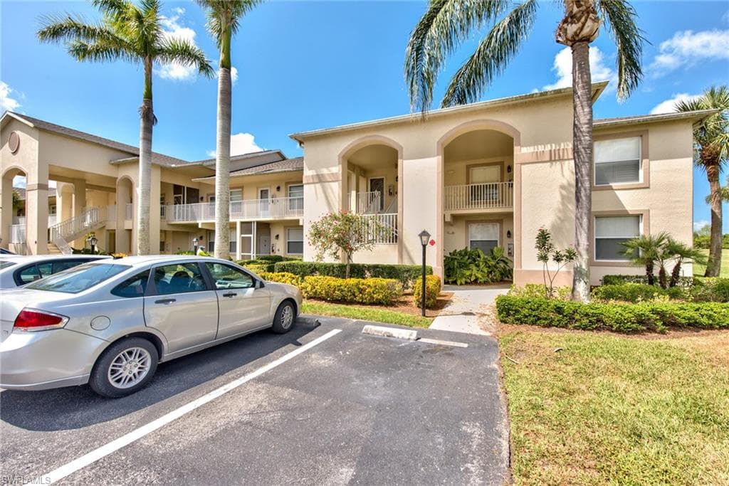 21340 Lancaster RUN # 1327, ESTERO FL 33928-19