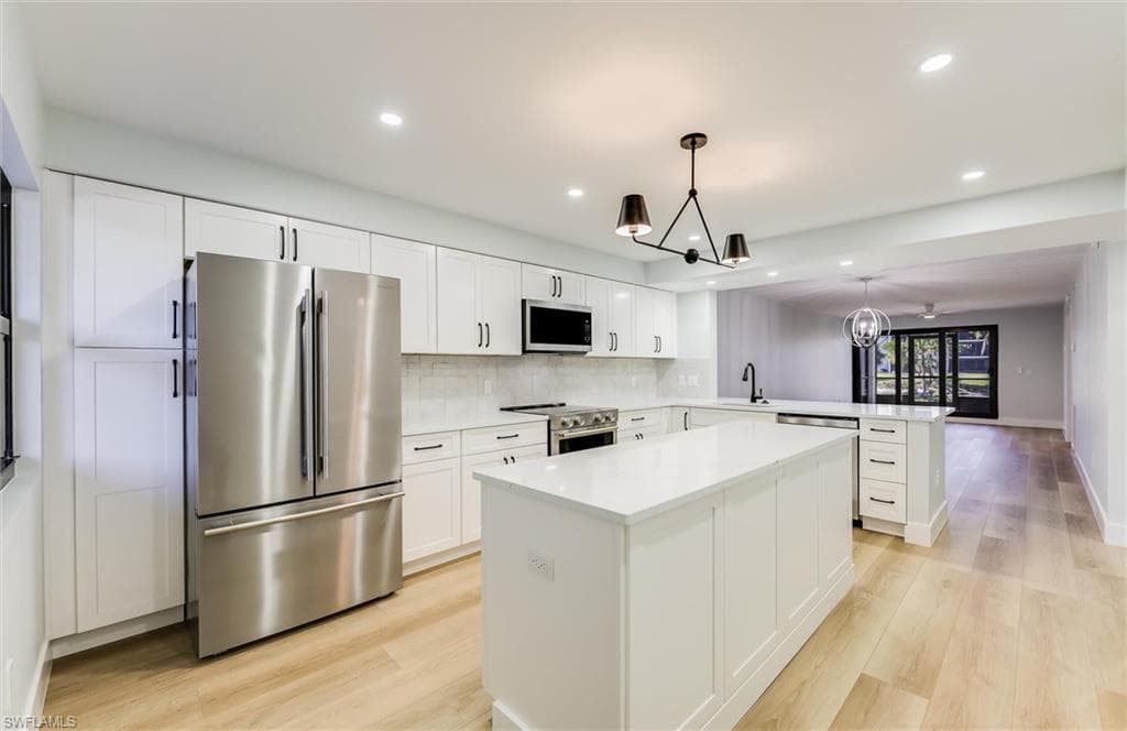 2445 W Gulf DR 6D-1