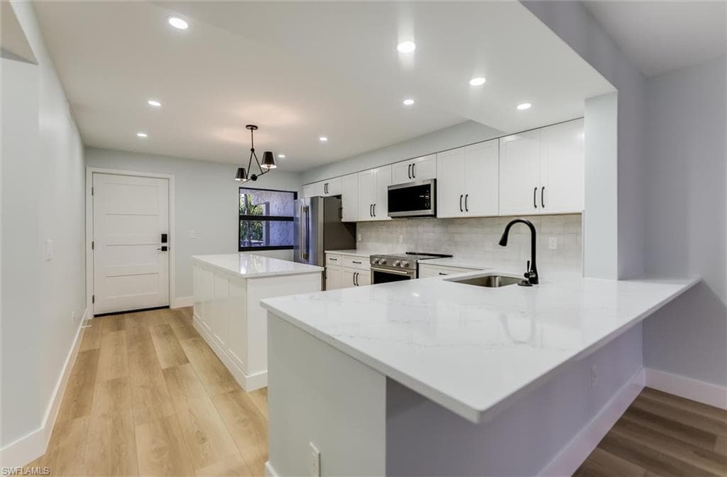 2445 W Gulf DR 6D-4