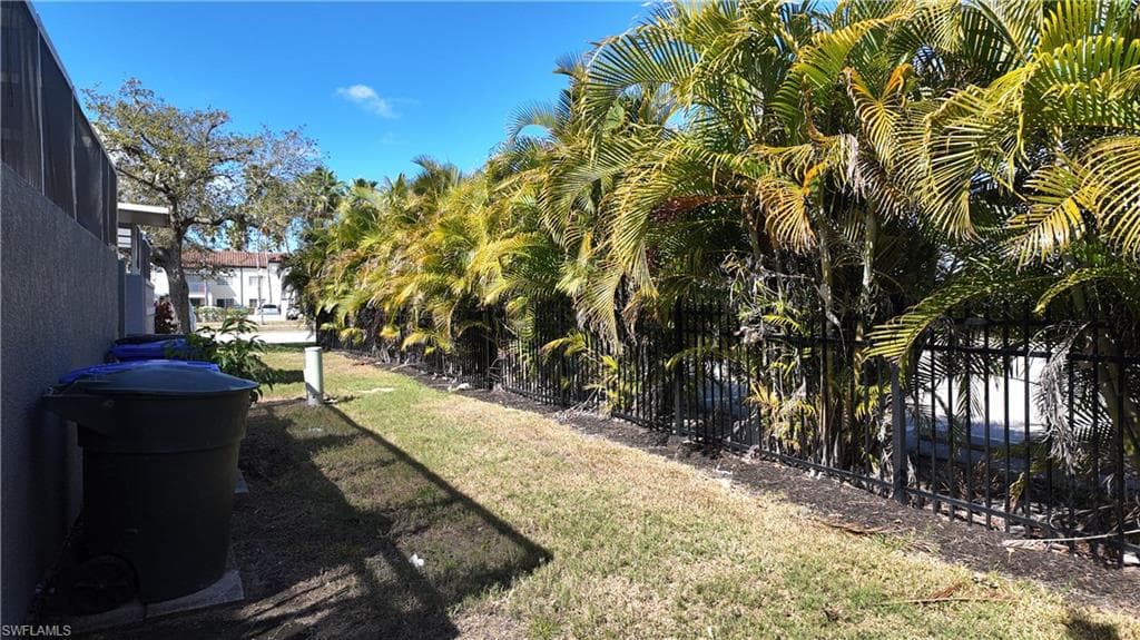 3829 Schoolhouse RD E # 3, FORT MYERS FL 33916-25
