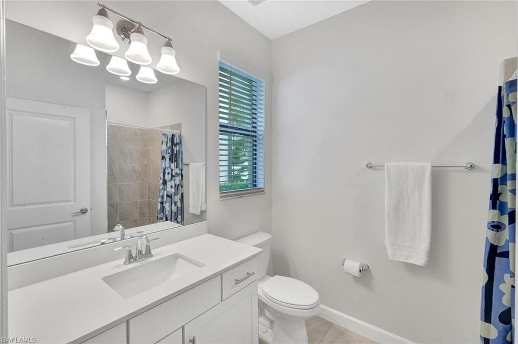 18298 Ridgeline DR-22