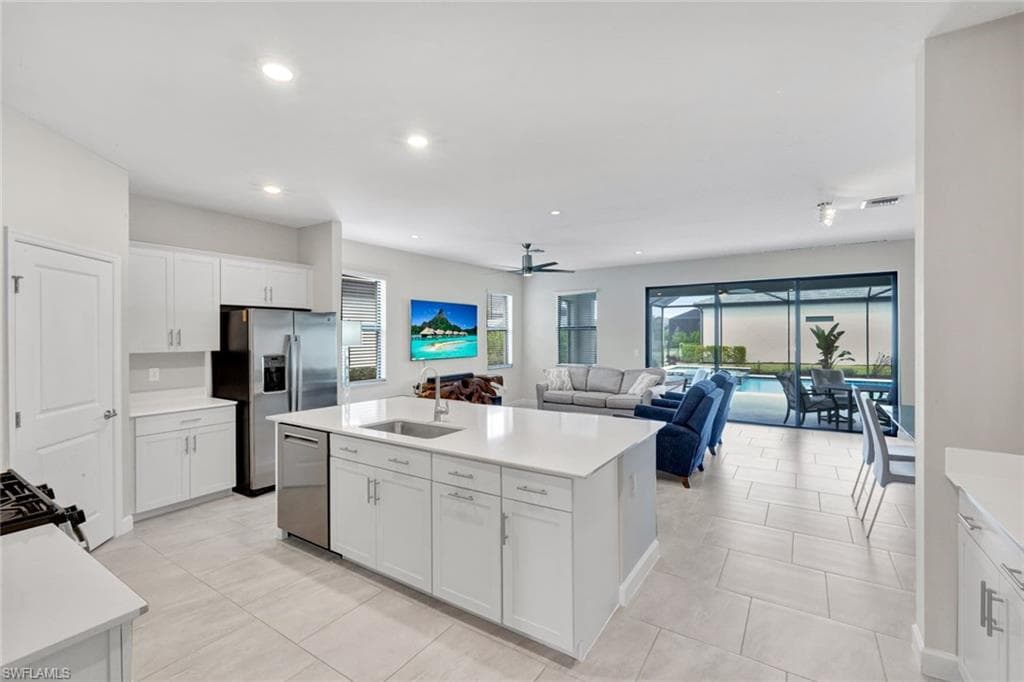 18298 Ridgeline DR-16