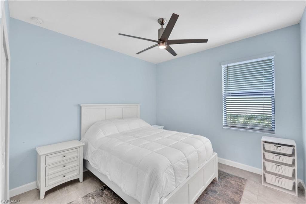 18298 Ridgeline DR-21