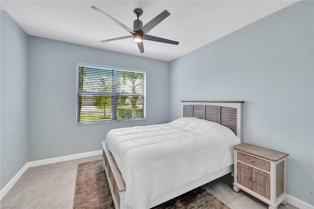 18298 Ridgeline DR-23