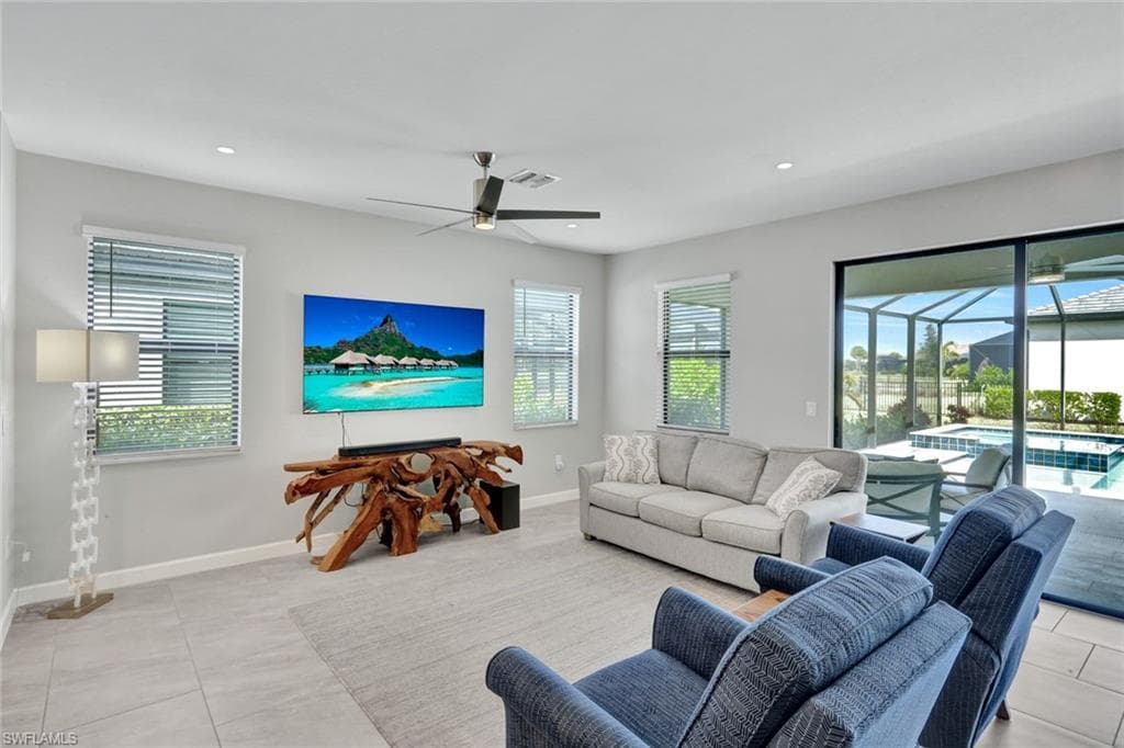 18298 Ridgeline DR-9