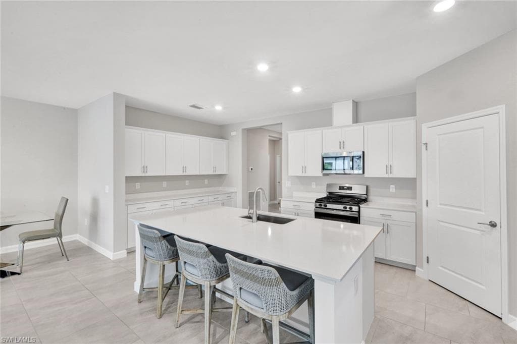 18298 Ridgeline DR-13