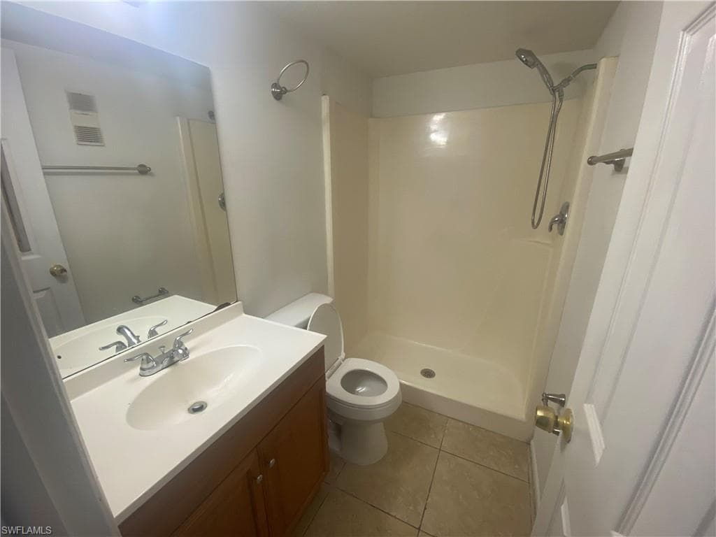 2670 Park Windsor DR # 405, FORT MYERS FL 33901-1