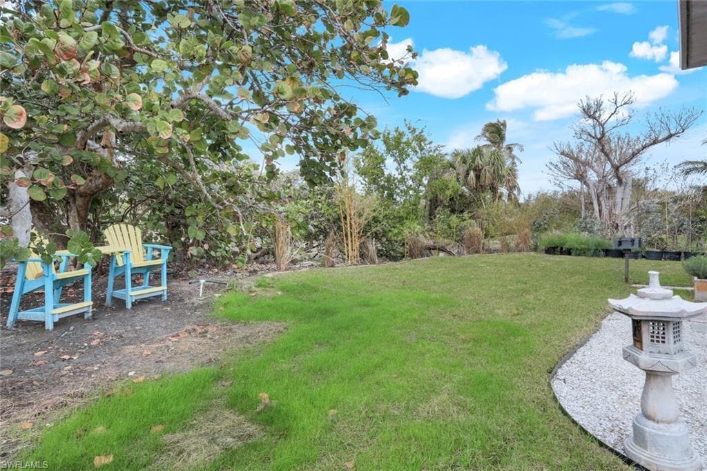 555 Piedmont RD, SANIBEL FL 33957-27