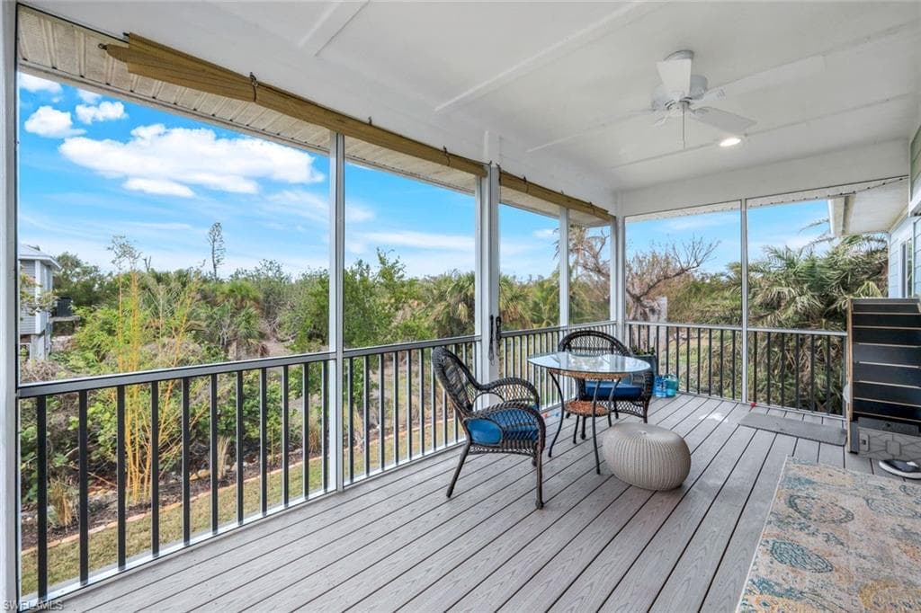 555 Piedmont RD, SANIBEL FL 33957-23