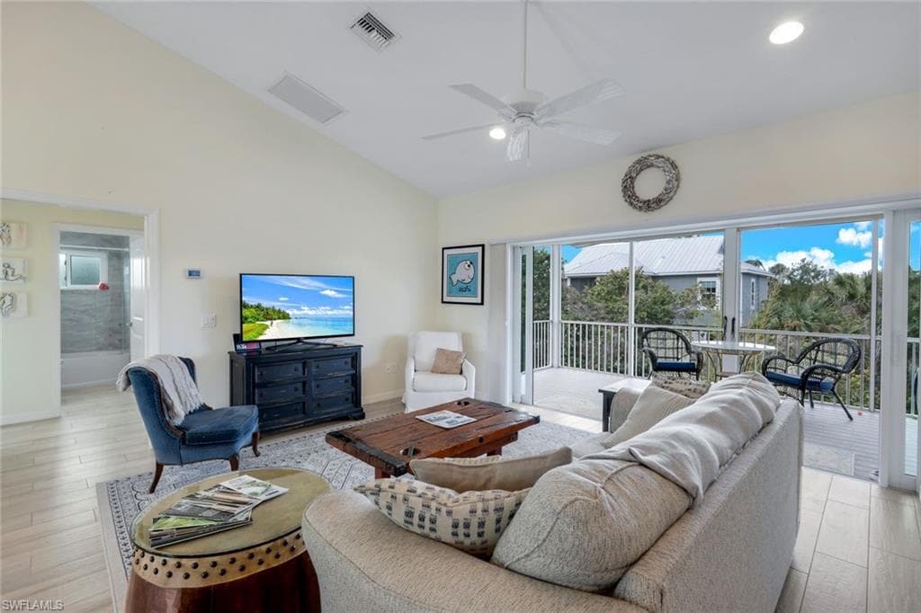 555 Piedmont RD, SANIBEL FL 33957-13