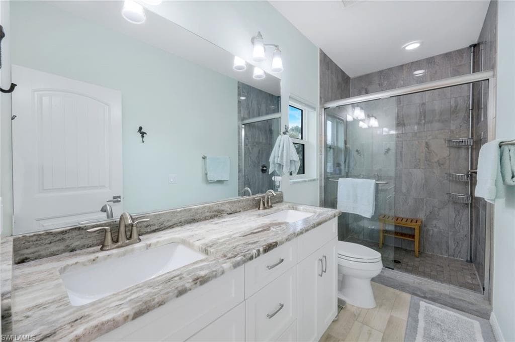 555 Piedmont RD, SANIBEL FL 33957-17