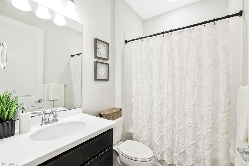 9772 Willet CT, NAPLES FL 34120-24