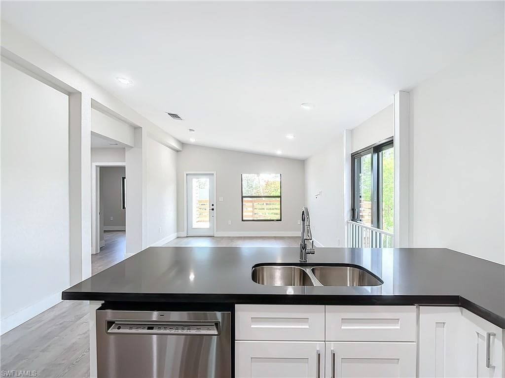 2505 Storter AVE, NAPLES FL 34112-15