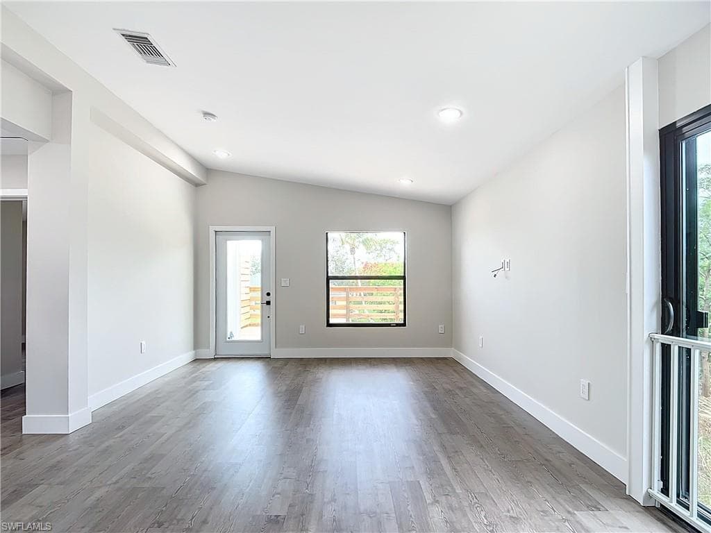 2505 Storter AVE, NAPLES FL 34112-9