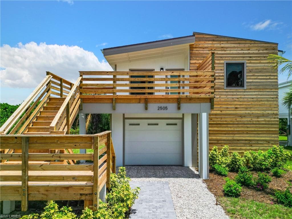 2505 Storter AVE, NAPLES FL 34112-43