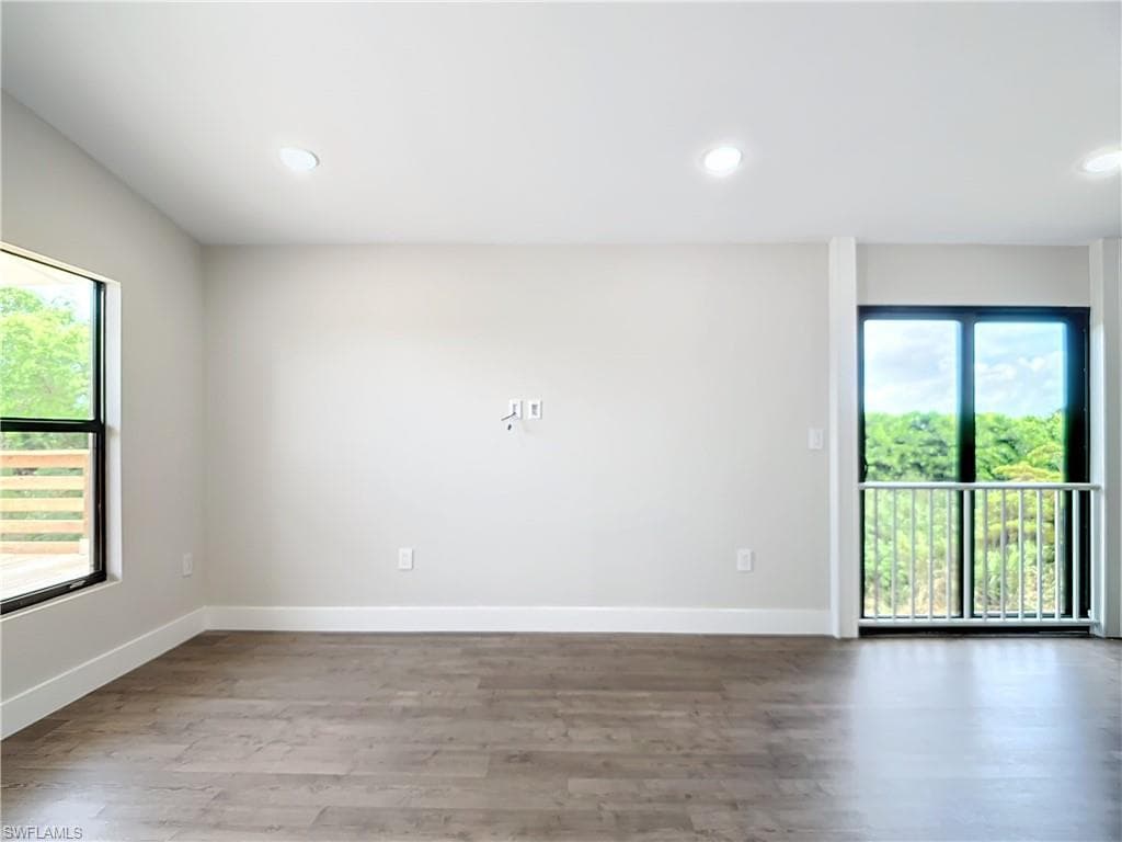 2505 Storter AVE, NAPLES FL 34112-7