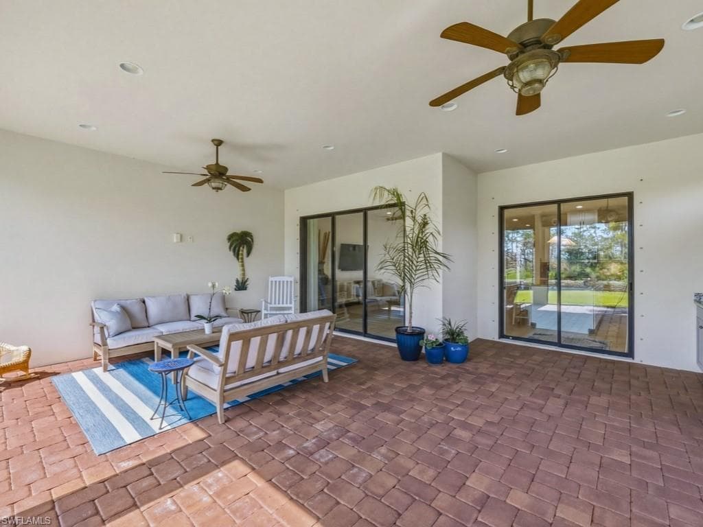 19735 Estero Pointe LN, FORT MYERS FL 33908-3