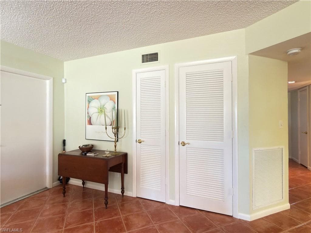 1699 Golf Club DR 3-31