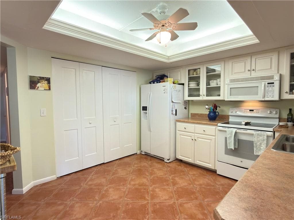1699 Golf Club DR 3-13
