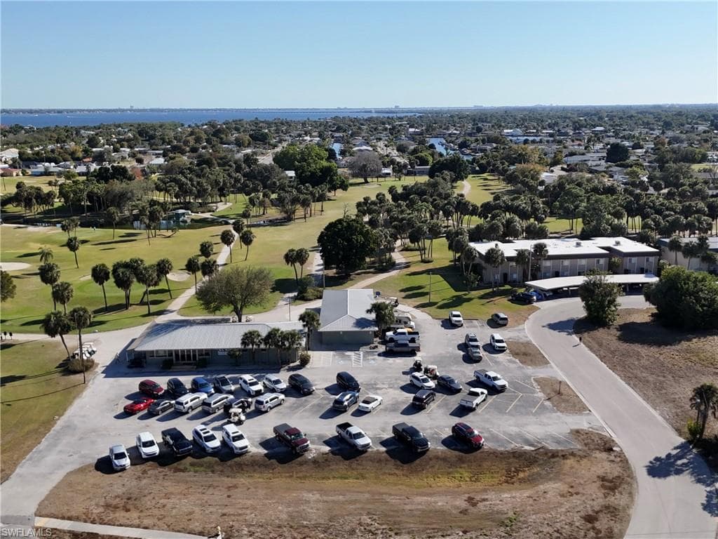 1699 Golf Club DR 3-39