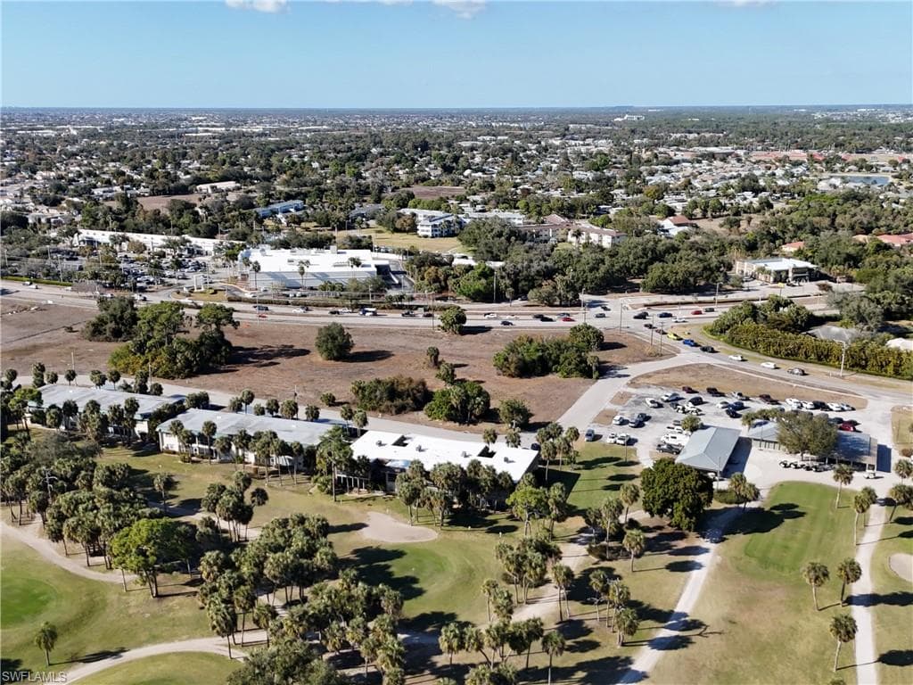 1699 Golf Club DR 3-38