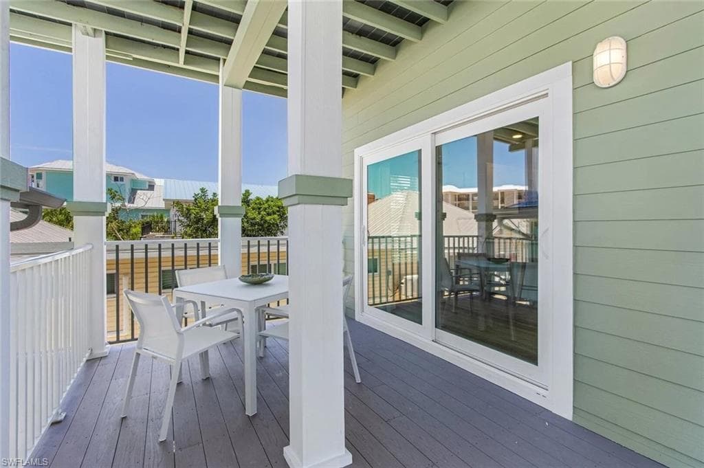 2633 Estero BLVD-12
