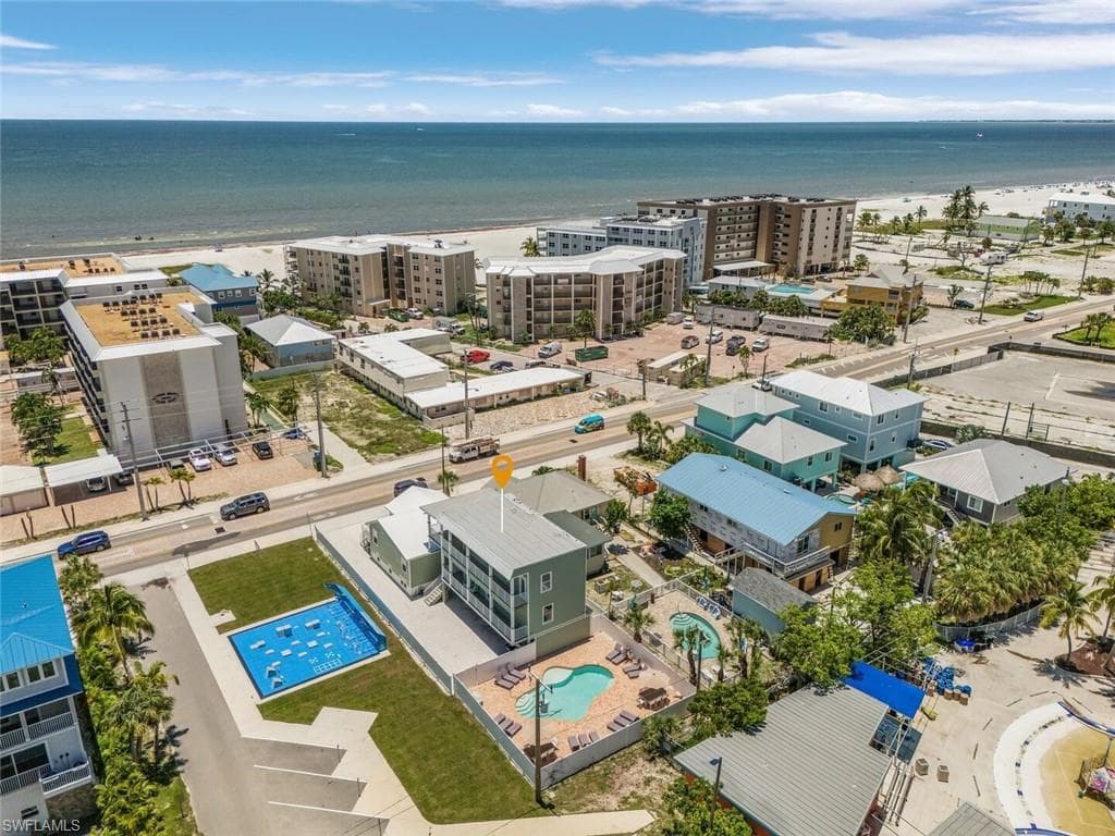 2633 Estero BLVD-27