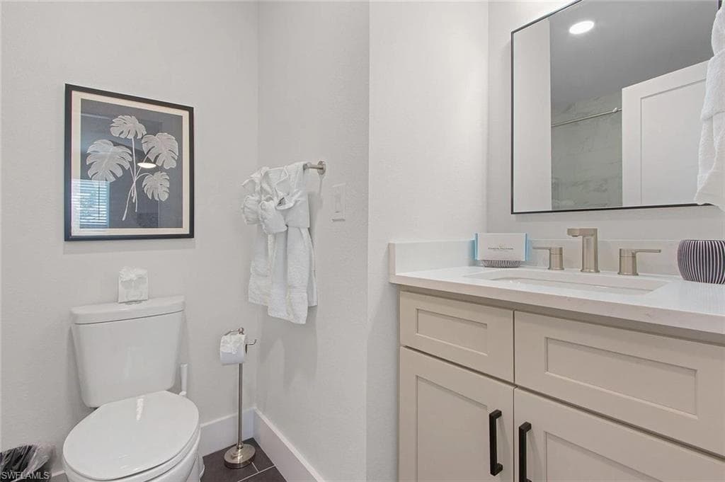 2633 Estero BLVD-9