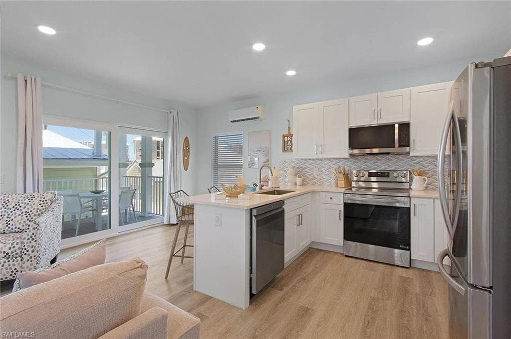 2633 Estero BLVD-14