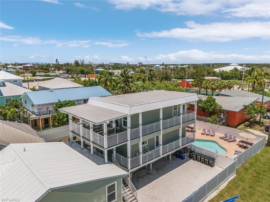 2633 Estero BLVD-30