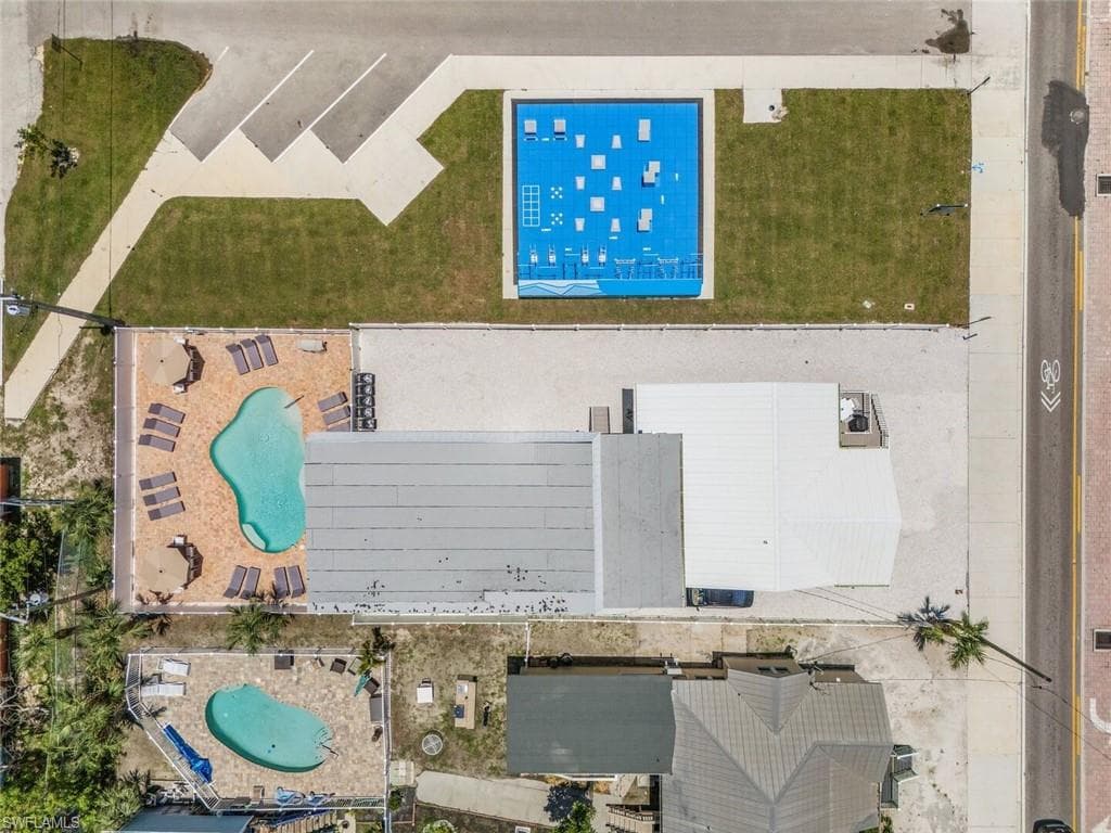 2633 Estero BLVD-28
