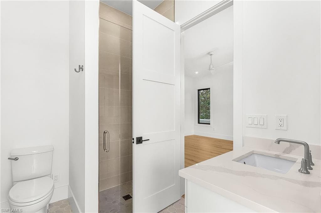 2393 Longboat DR-26