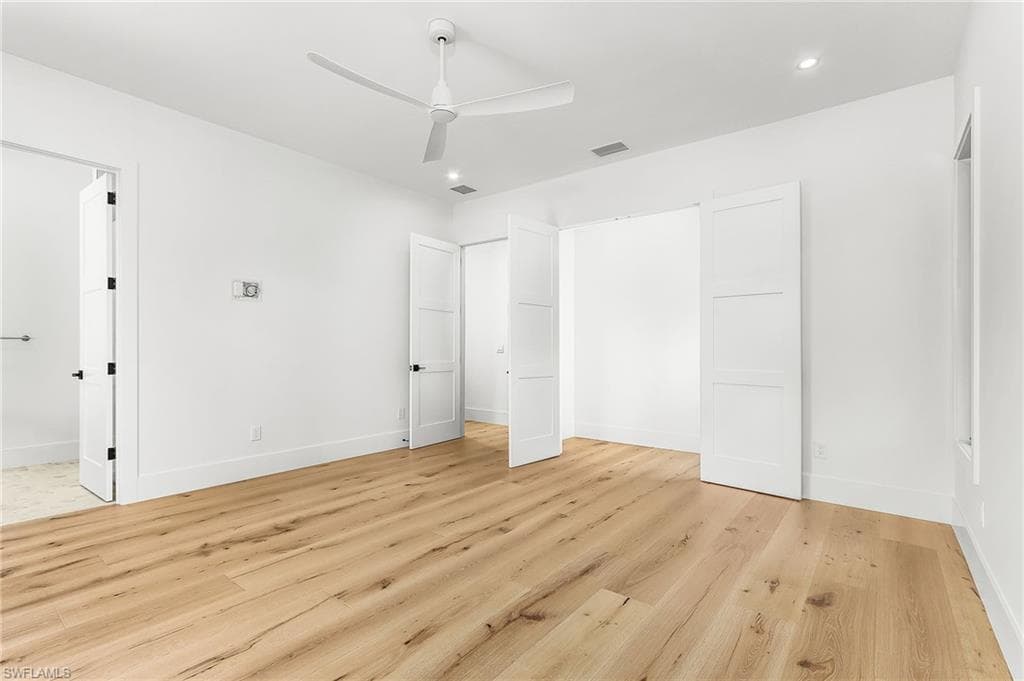 2393 Longboat DR-25