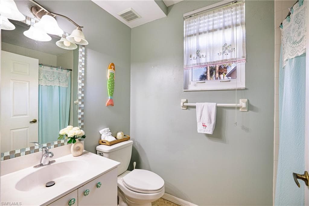 305 Robin Hood CIR 101-16