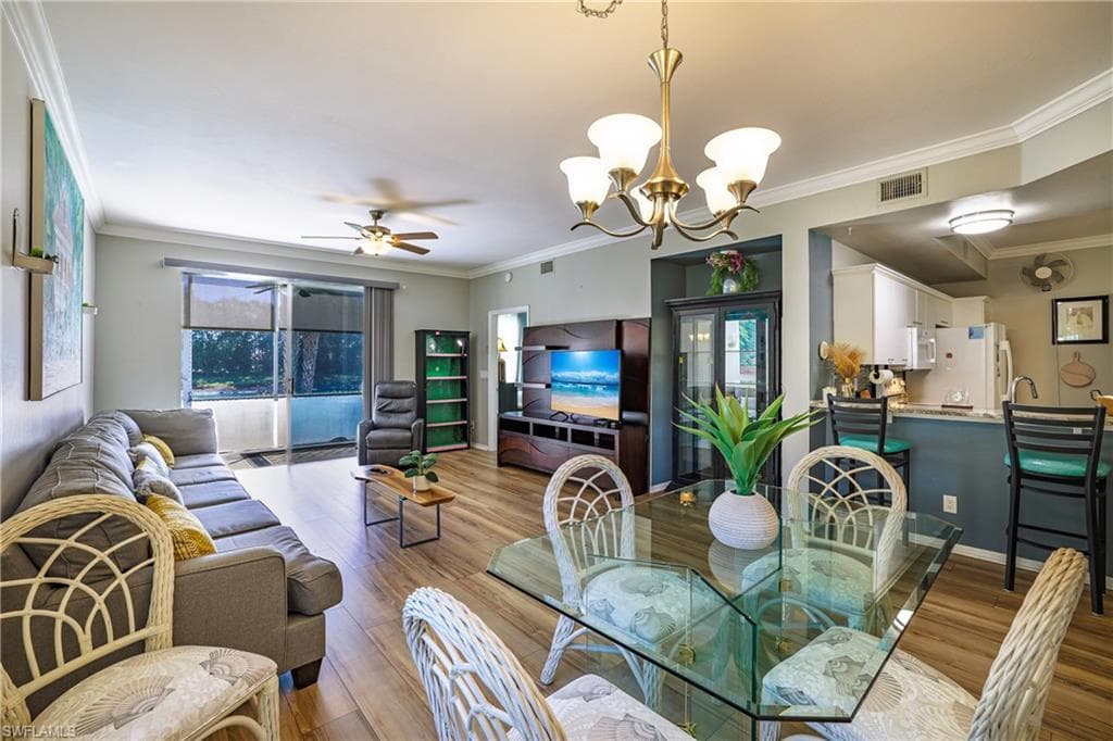 305 Robin Hood CIR 101-8