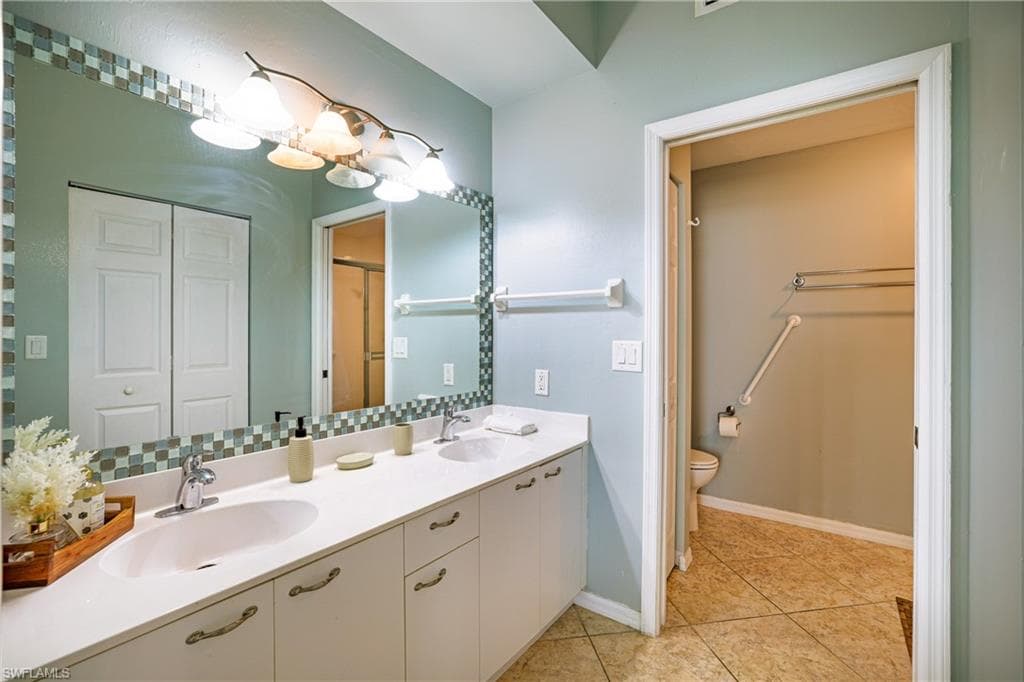 305 Robin Hood CIR 101-13