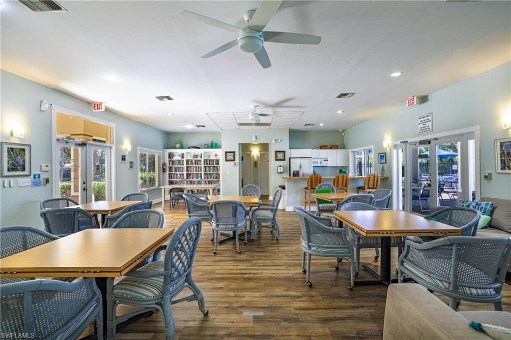 305 Robin Hood CIR 101-28