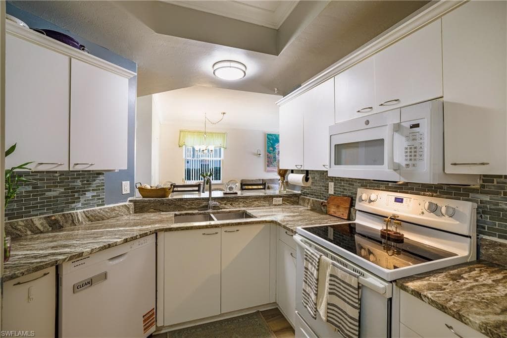 305 Robin Hood CIR 101-7