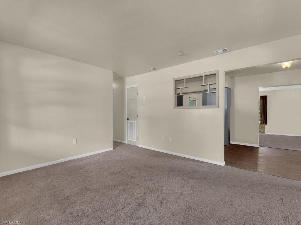 2124 E Gardenia CIR-1