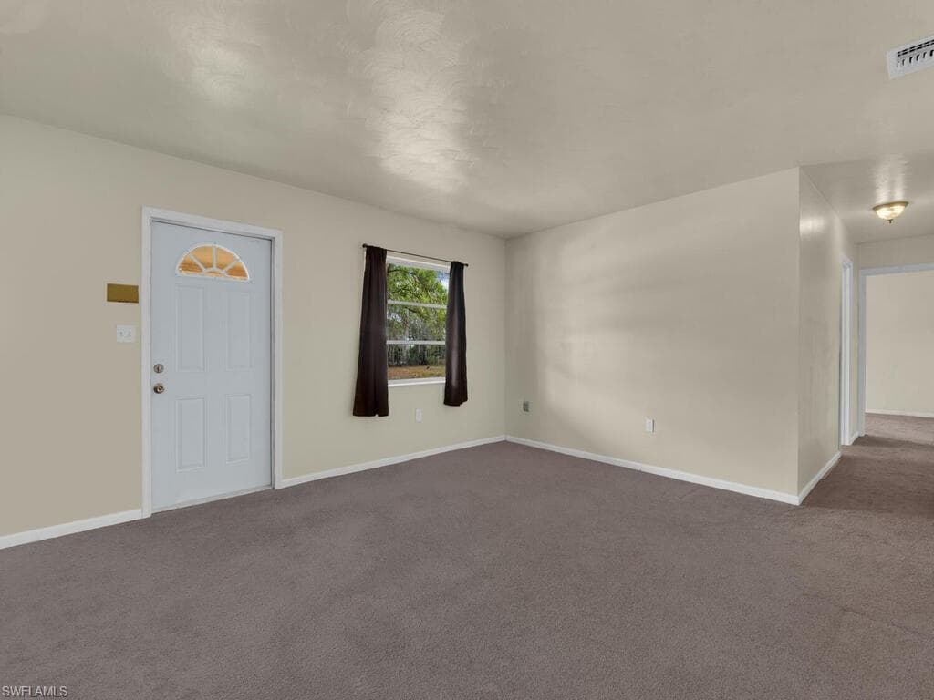 2124 E Gardenia CIR-3